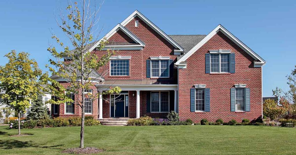 Ein EInfamilienhaus aus roten Backsteinen mit Garten - Der beste Preis für meine Immobilie